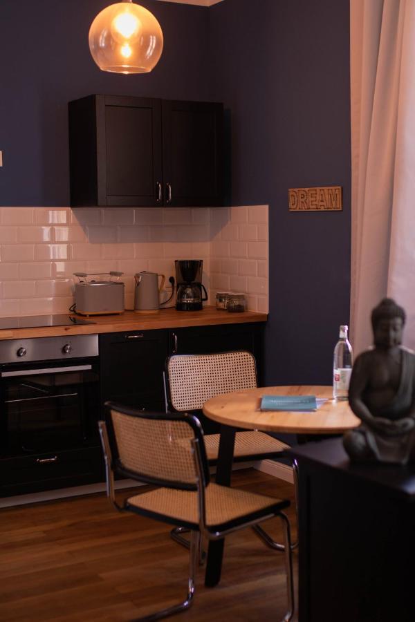 Apartment 24 - Zentrumsnah - Parkplatz Cobourg Extérieur photo